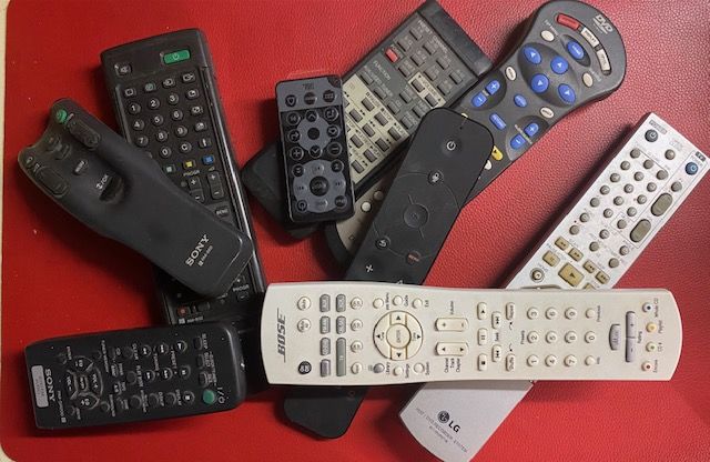 T�l�commandes toutes marques 15 Nice (06)