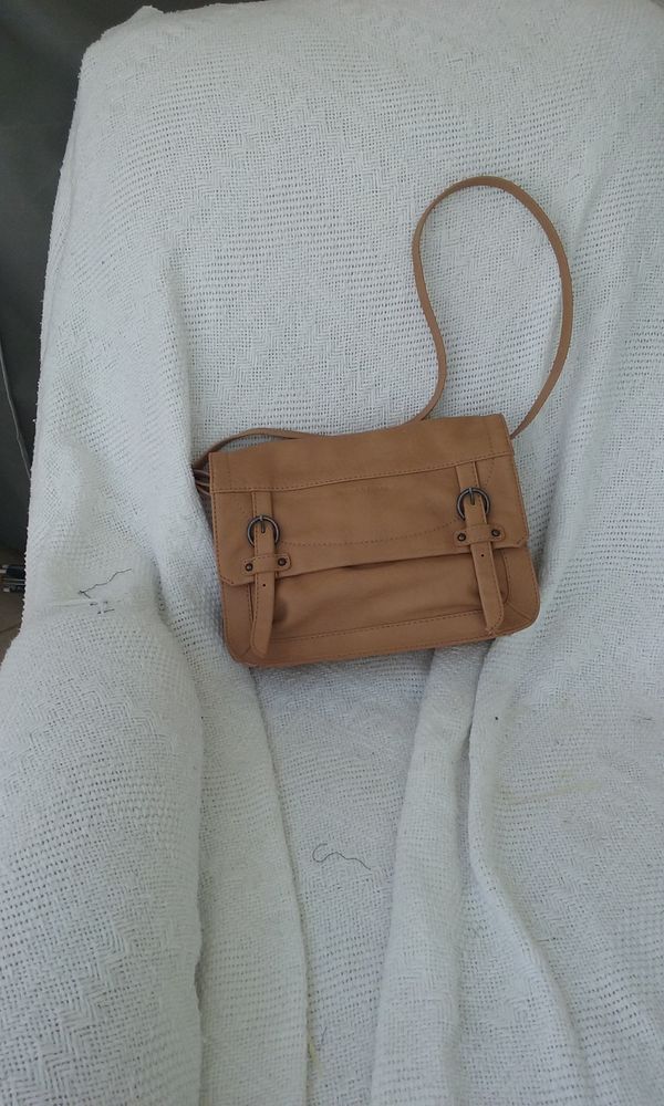 sac. t�l�phone 0490270425 15 B�darrides (84)