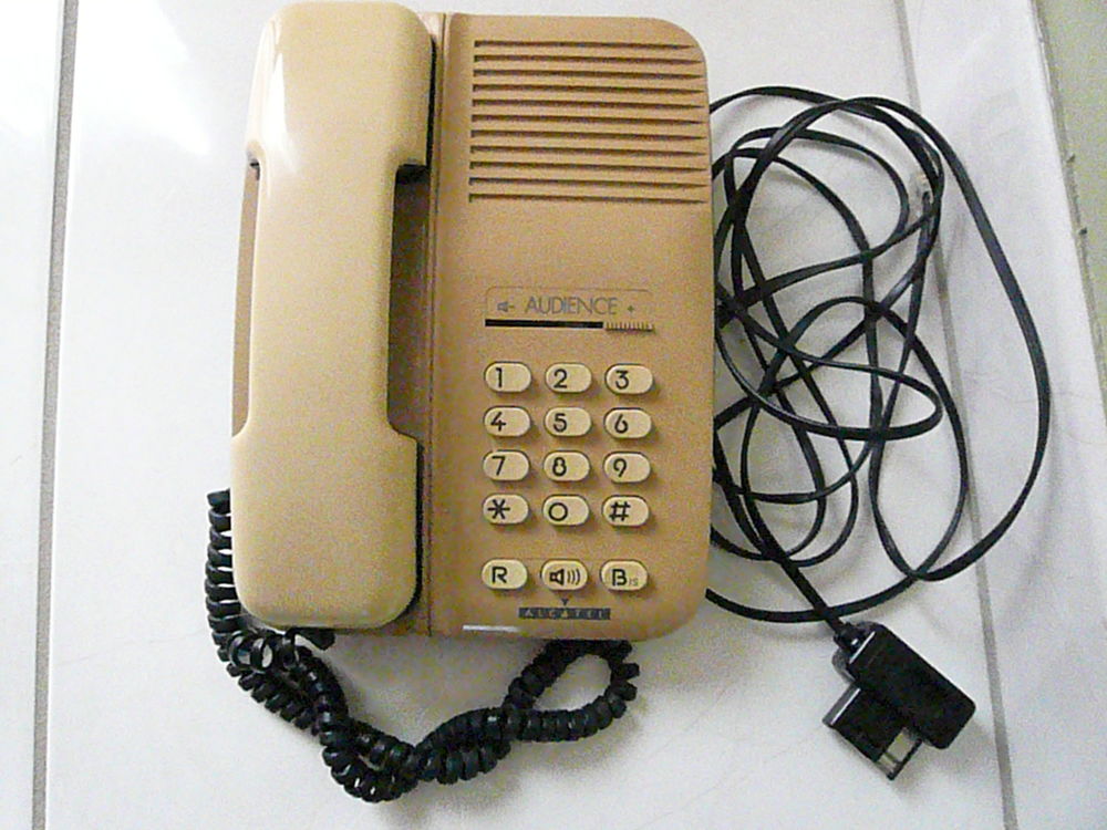 T�l�phone Alcatel Audience MI FL 12 Franqueville-Saint-Pierre (76)