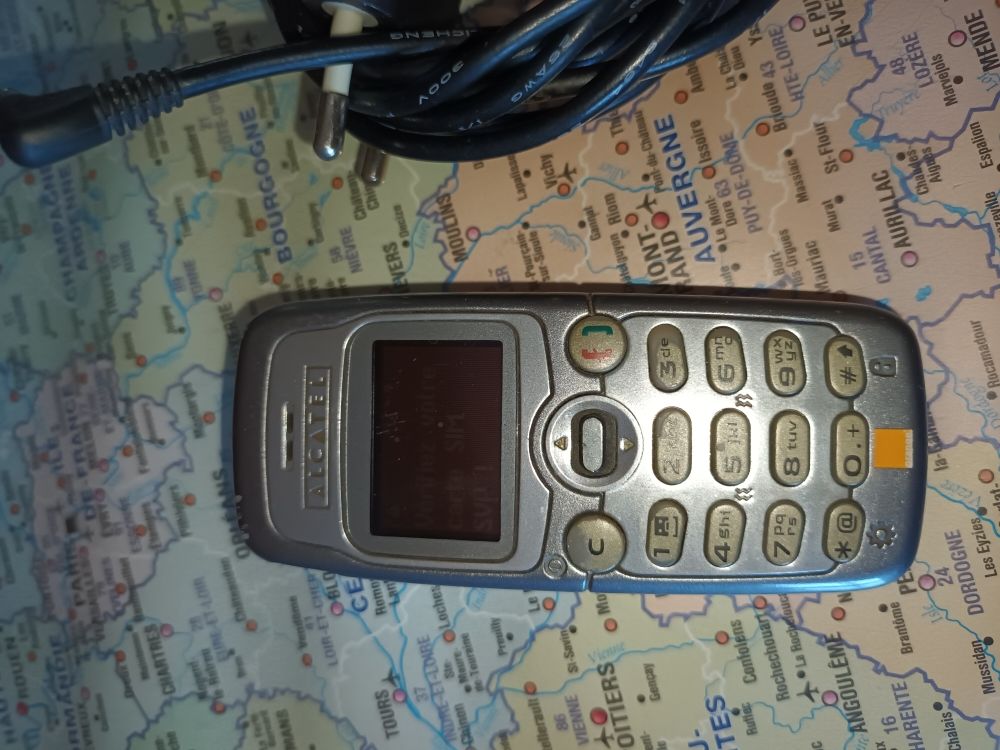 t�l�phone alcatel 20 Amiens (80)