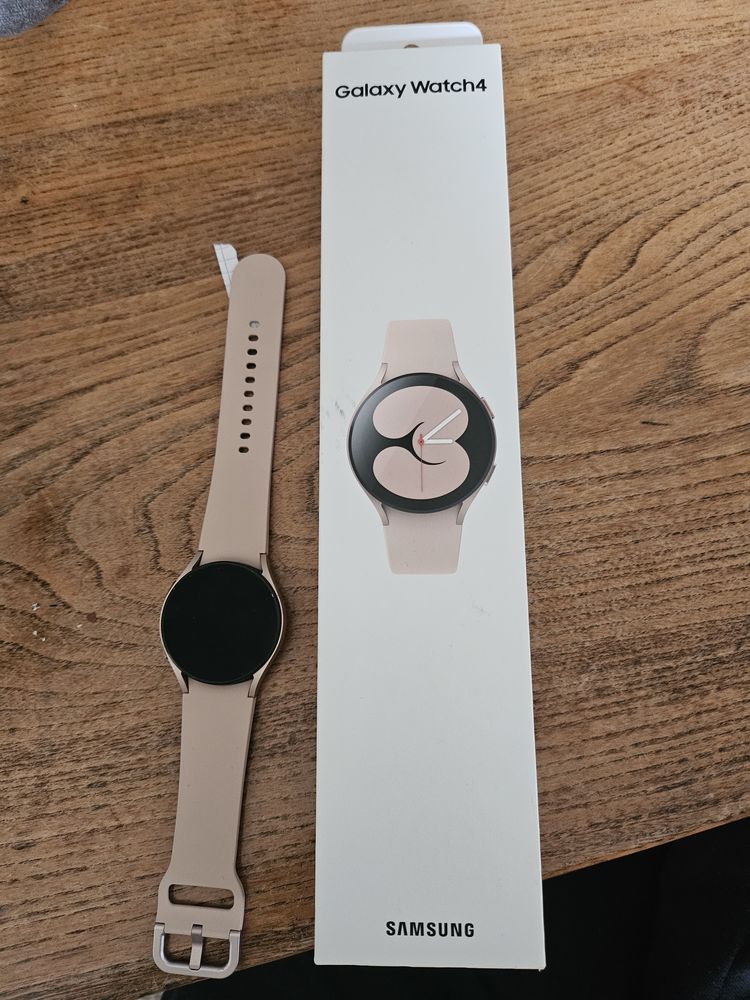 Telephone avec montre connect� 300 Massangis (89)