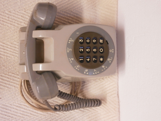 T�l�phone de collection S70401 mural clavier � touches 35 Wolxheim (67)