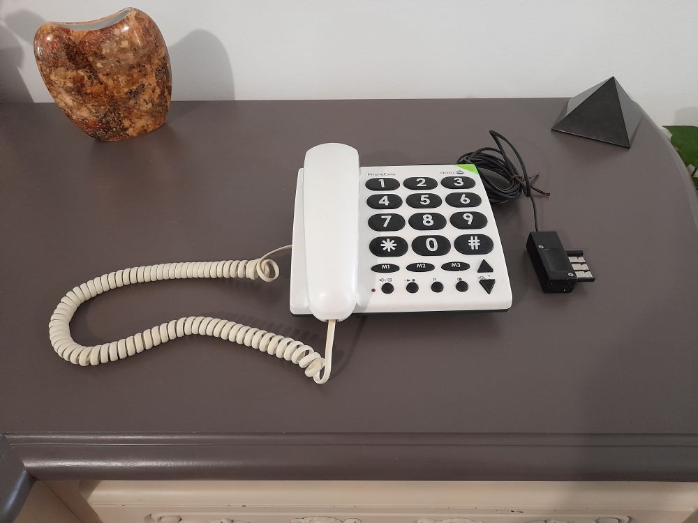 téléphone Doro Phone easy 311 c filaire blanc grosses touches senior aide 15 Reims (51)