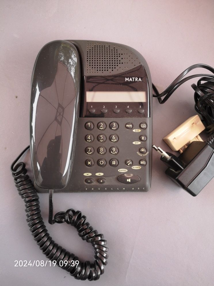 T�l�phone fixe MATRA 15 Sallaumines (62)