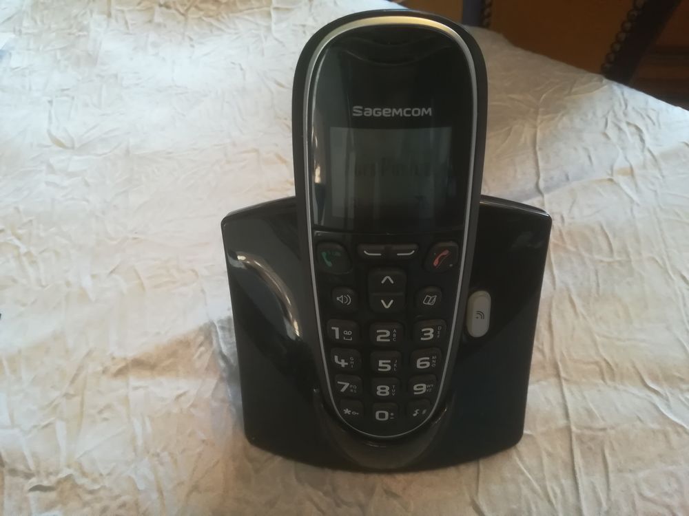 t�l�phone ,fixe ,SAGECOM . 20 Saint-Bonnet-les-Oules (42)