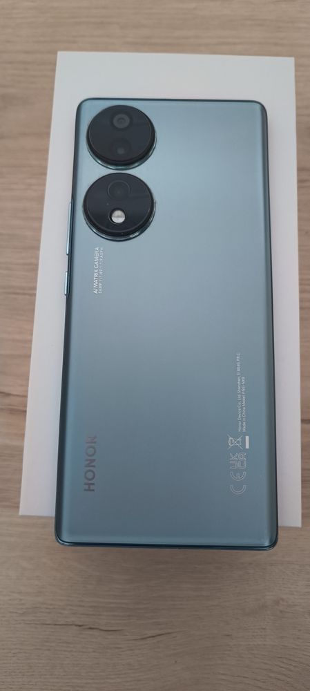 TELEPHONE HONOR 70 5G
200 Bayonne (64)