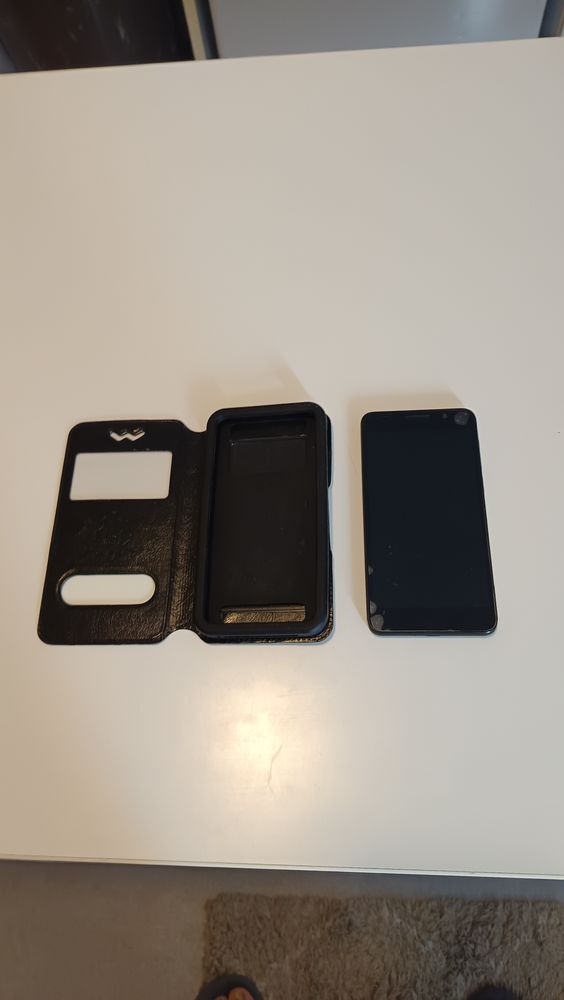 telephone marque honor , avec coque 50 Amiens (80)