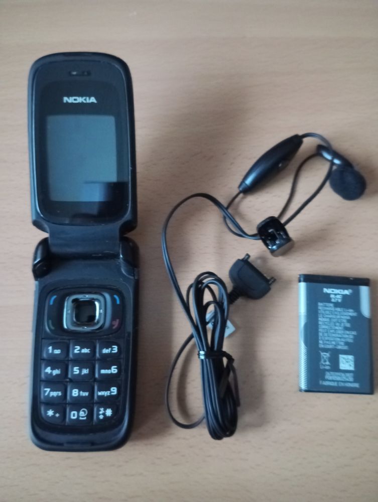 T�l�phone mobile nokia 6086 10 Toul (54)