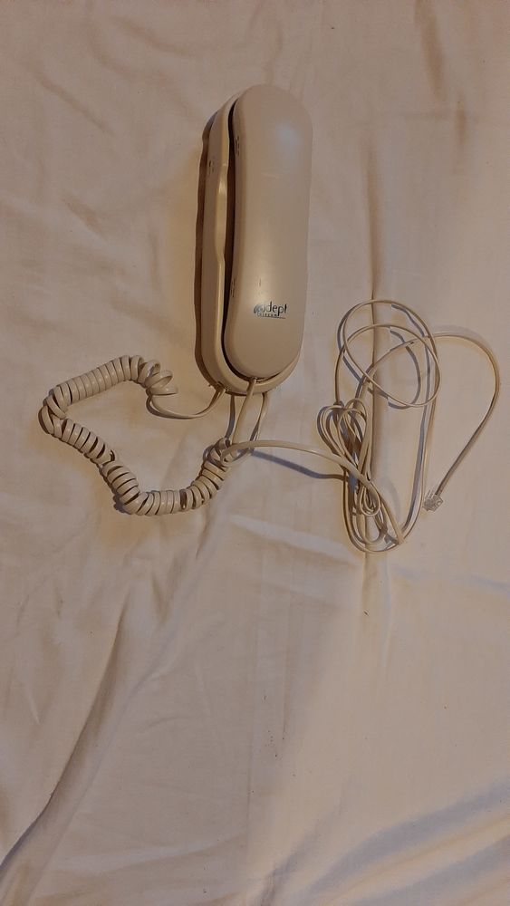 T�l�phone mural � touches 10 Cournon-d'Auvergne (63)