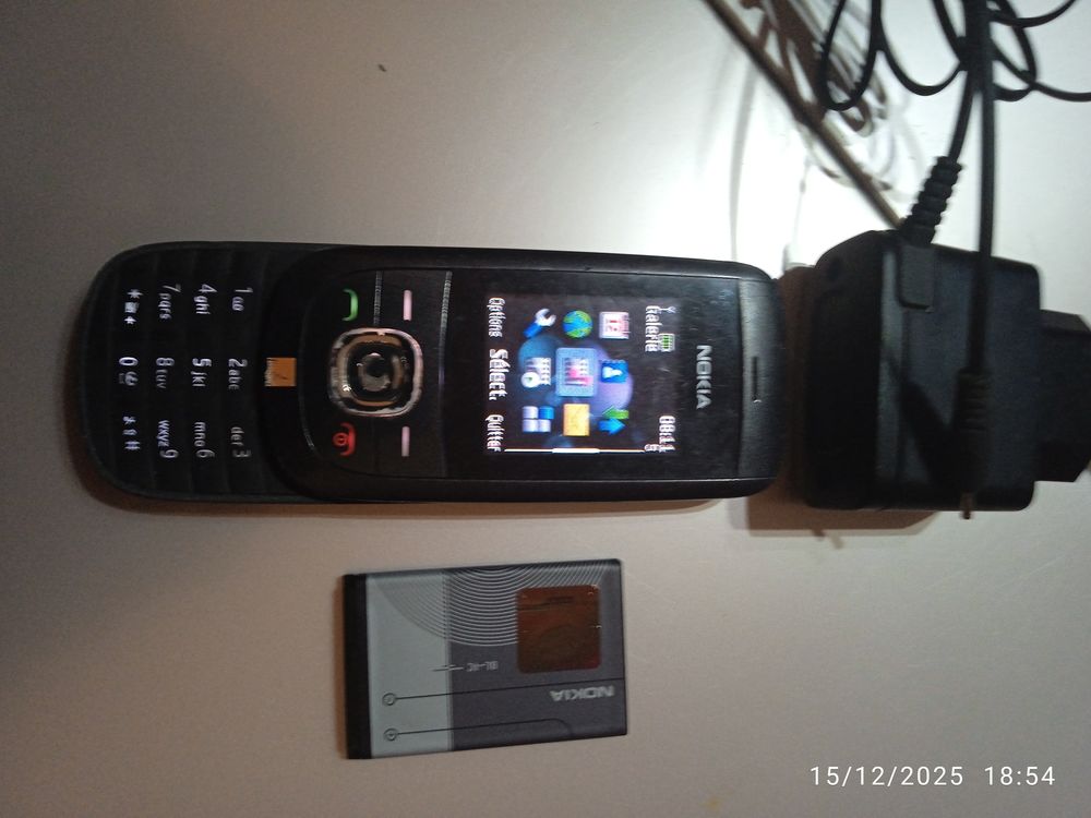 t�l�phone Nokia avec 2 batterie 15 Trucy-l'Orgueilleux (58)