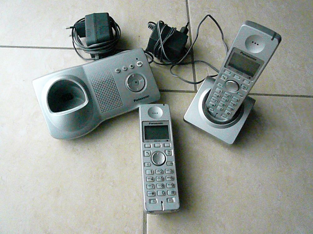 Téléphone Panasonic KX-TGA7120 Duo 30 Franqueville-Saint-Pierre (76)
