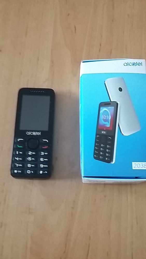 t�l�phone portable Alcatel 10 M�ricourt (62)