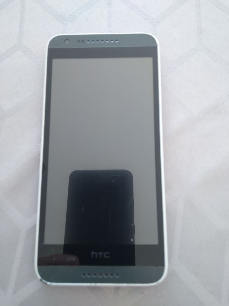 T�l�phone portable HS
20 Naujac-sur-Mer (33)