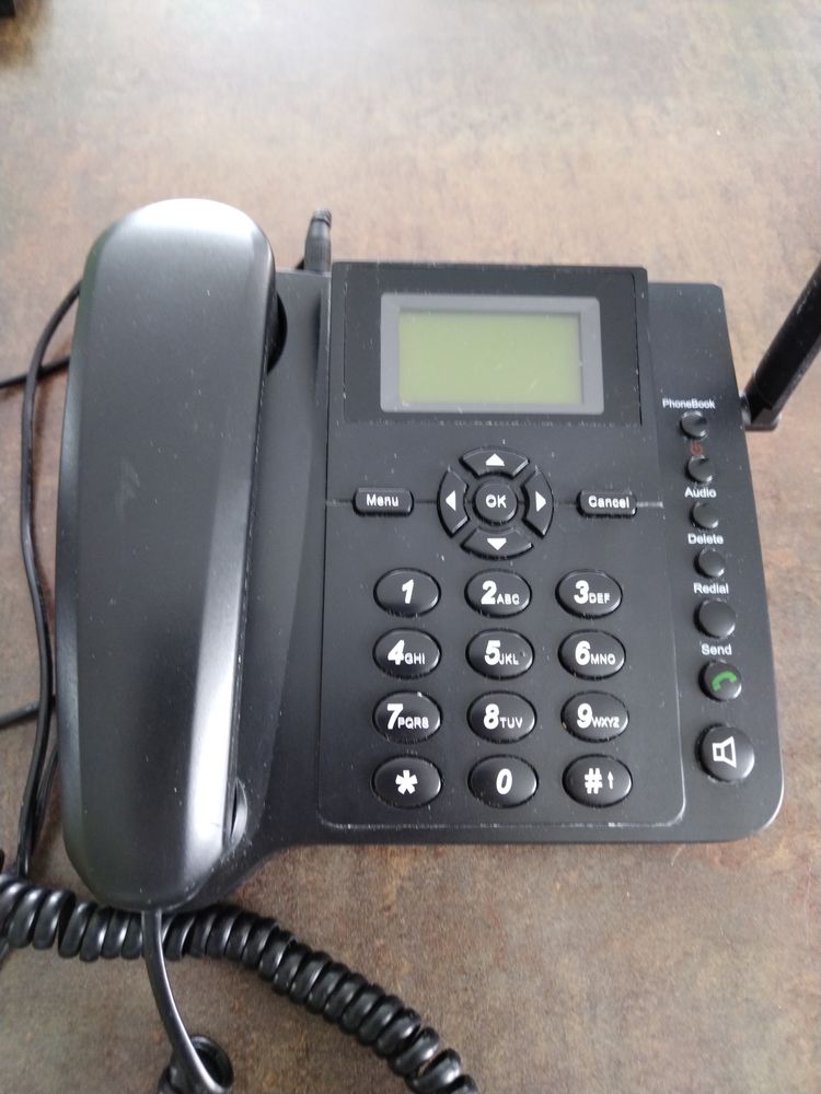 T�l�phone utile pour une personne �g�e. 20 Tramol� (38)