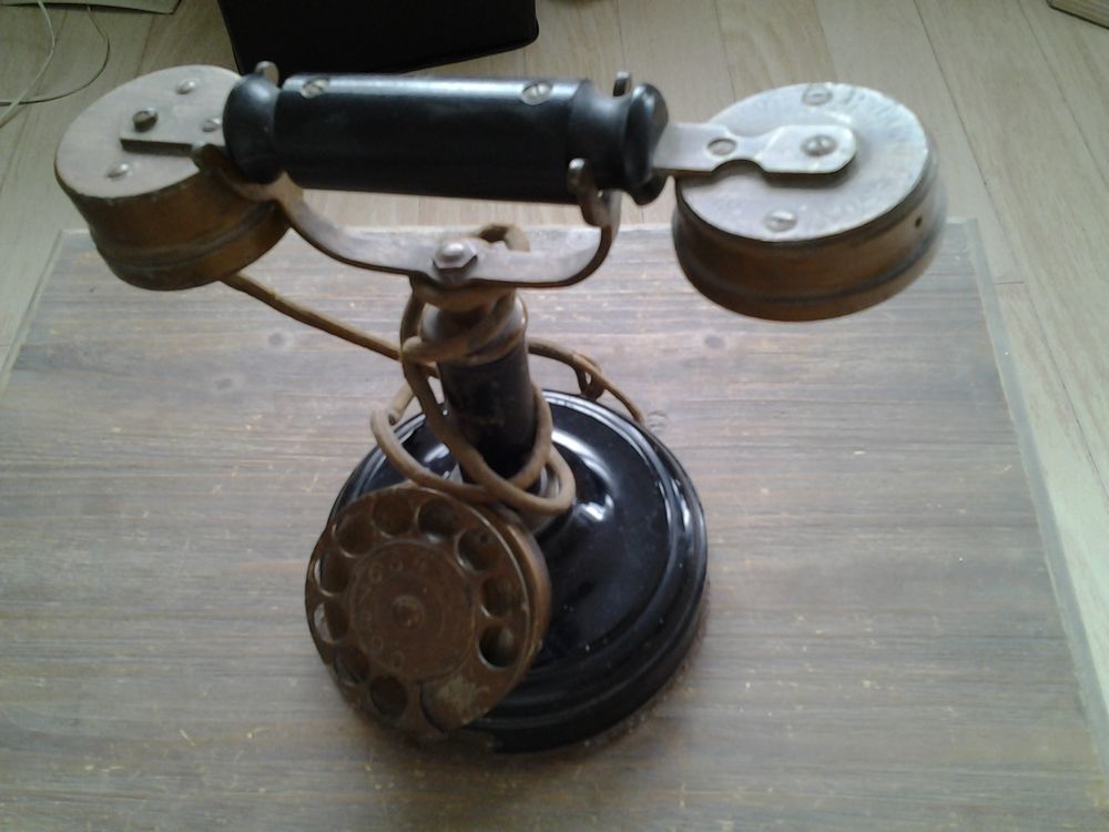 Telephone 40 Nanterre (92)