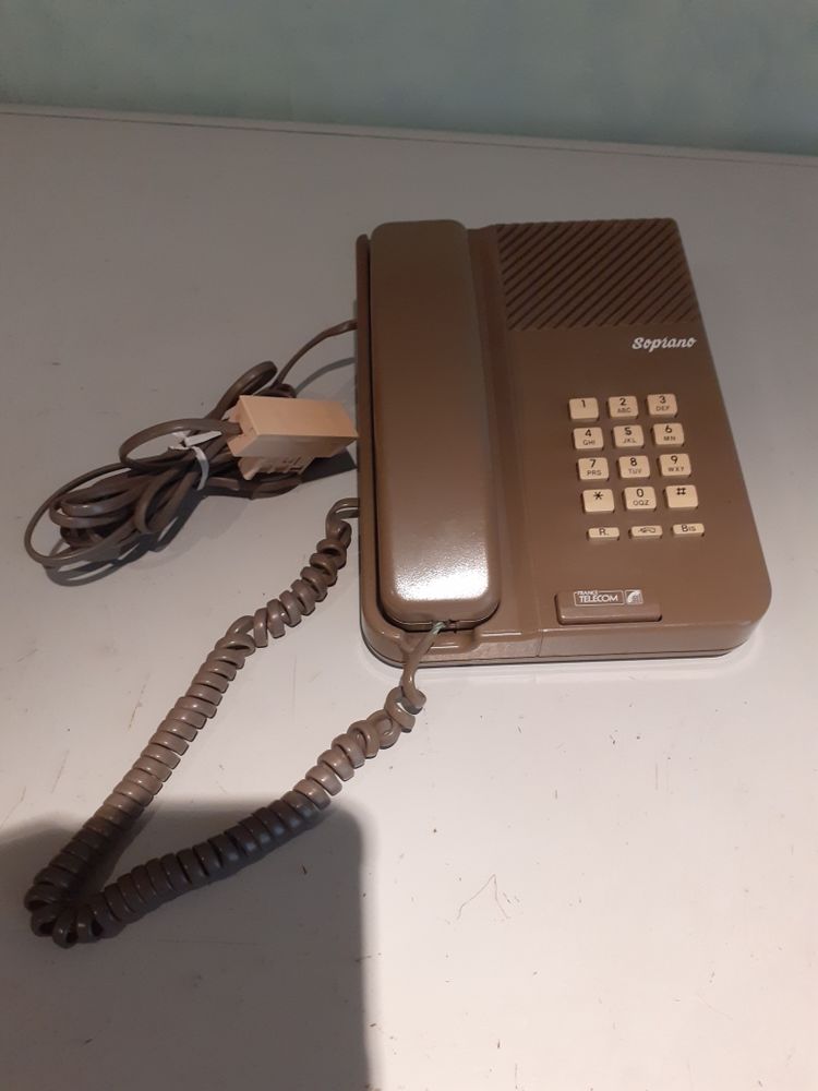 telephone 10 Brignais (69)