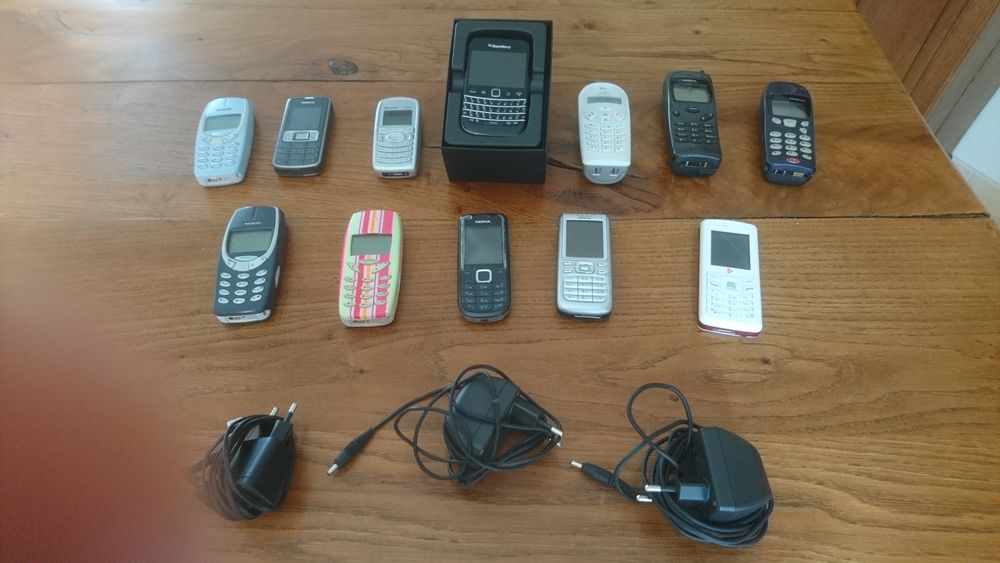 Lot de téléphones portables à restaurer 80 Magnanville (78)