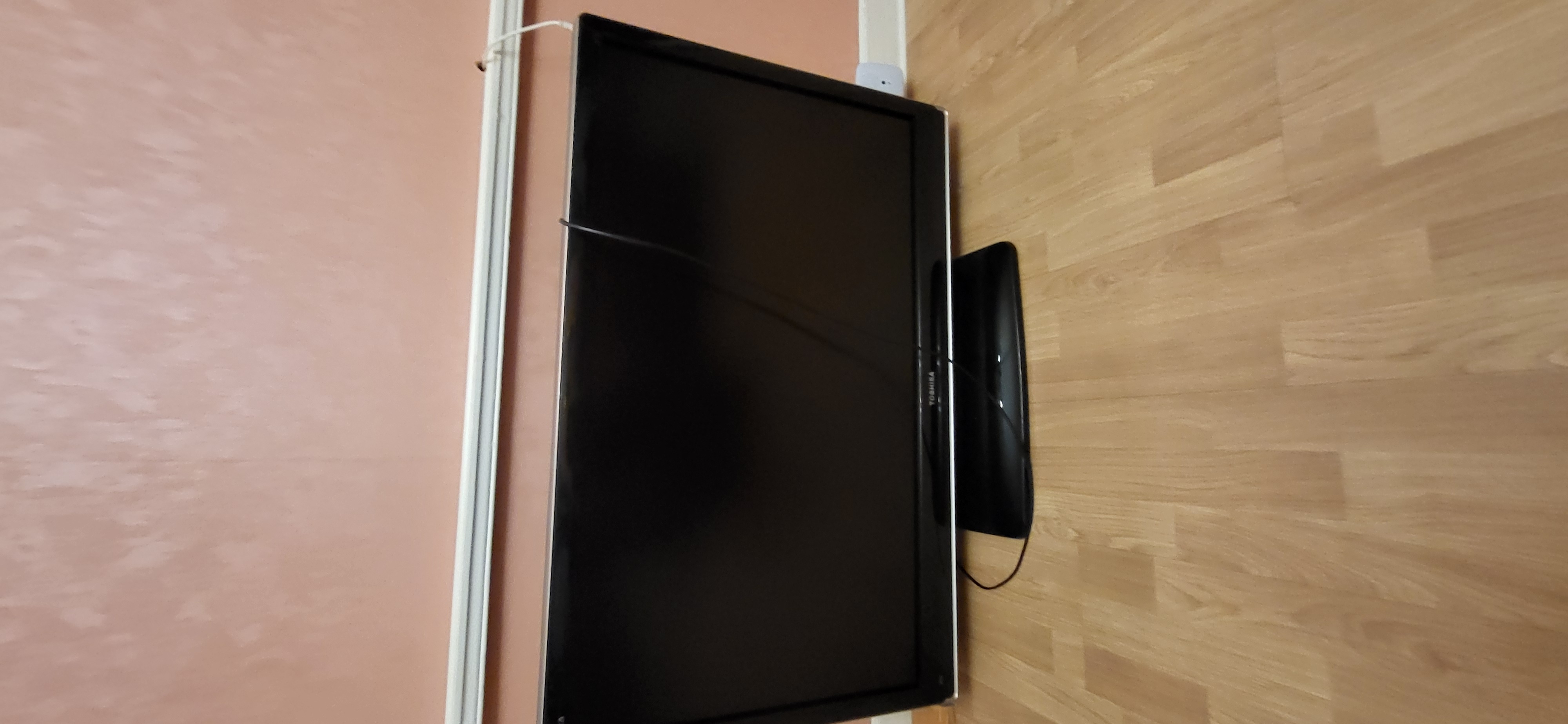 T�l�viseur 107cm (42'')Toshiba avec d�codeur 65 Ancenis (44)
