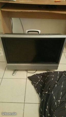 T�l�viseur ancien model marque sharp a venir cherch� 30 Montreuil (93)