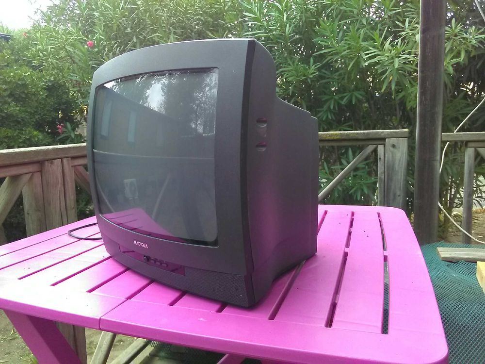 T�l�viseur couleur Radiola Philips 20� 20 Vendres (34)