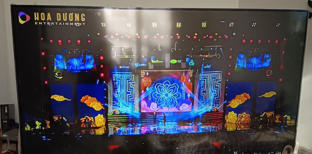 T�l�viseur LG UHD 4K 86 pouces comme neuf 265 Autouillet (78)