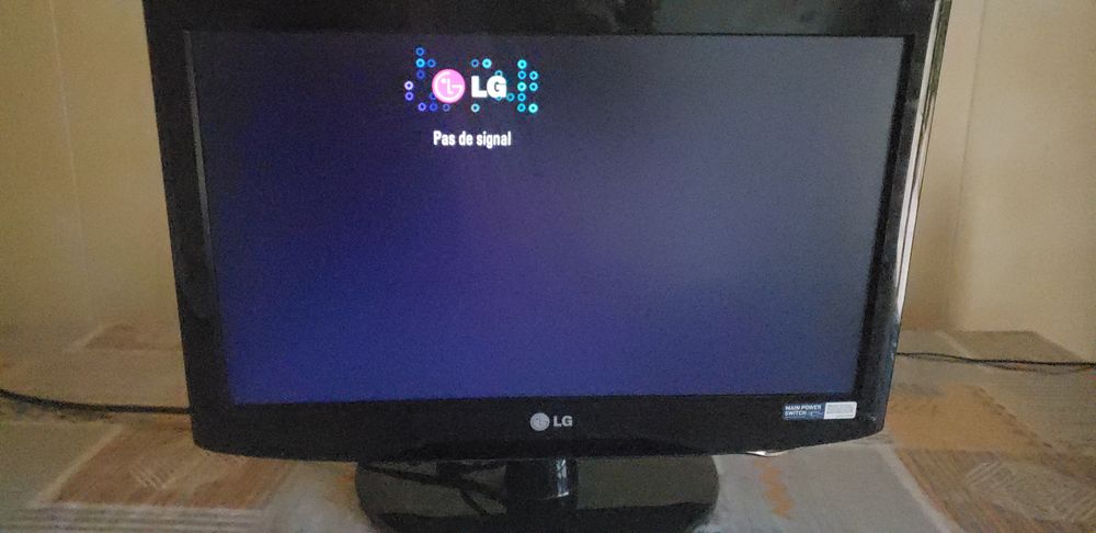 T�l�viseur LG 19 pouces 47 cm. 30 Saint-Yrieix-sur-Charente (16)