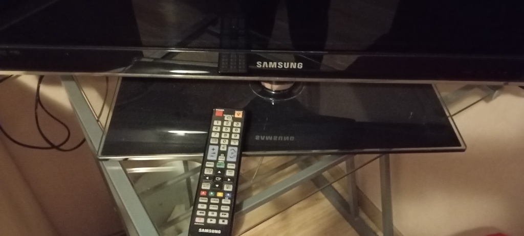 T�l�viseur Samsung avec t�l�commande 200 Andernos-les-Bains (33)