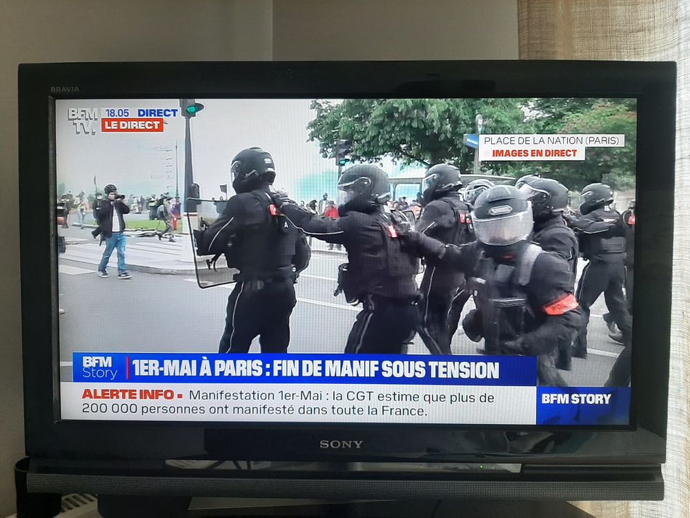 T�l�viseur Sony Bravia 120 Asni�res-sur-Seine (92)