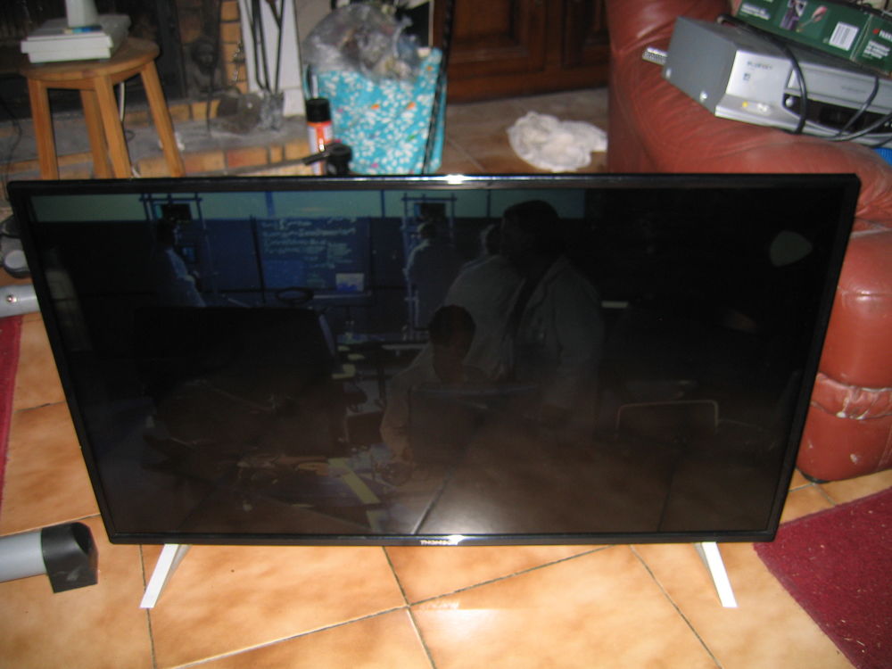 T�l�viseur thomson 40FS3003 200 Chaniers (17)