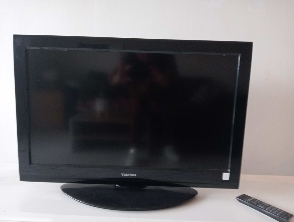 t�l�viseur Toshiba 80cm 35 Toulon (83)