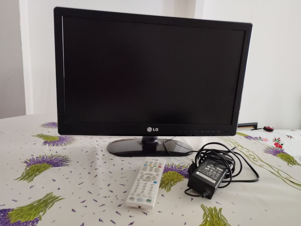 t�l�viseur 70 Solli�s-Pont (83)