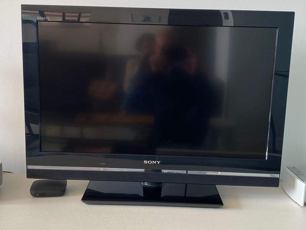 t�l�viseur 30 Angers (49)