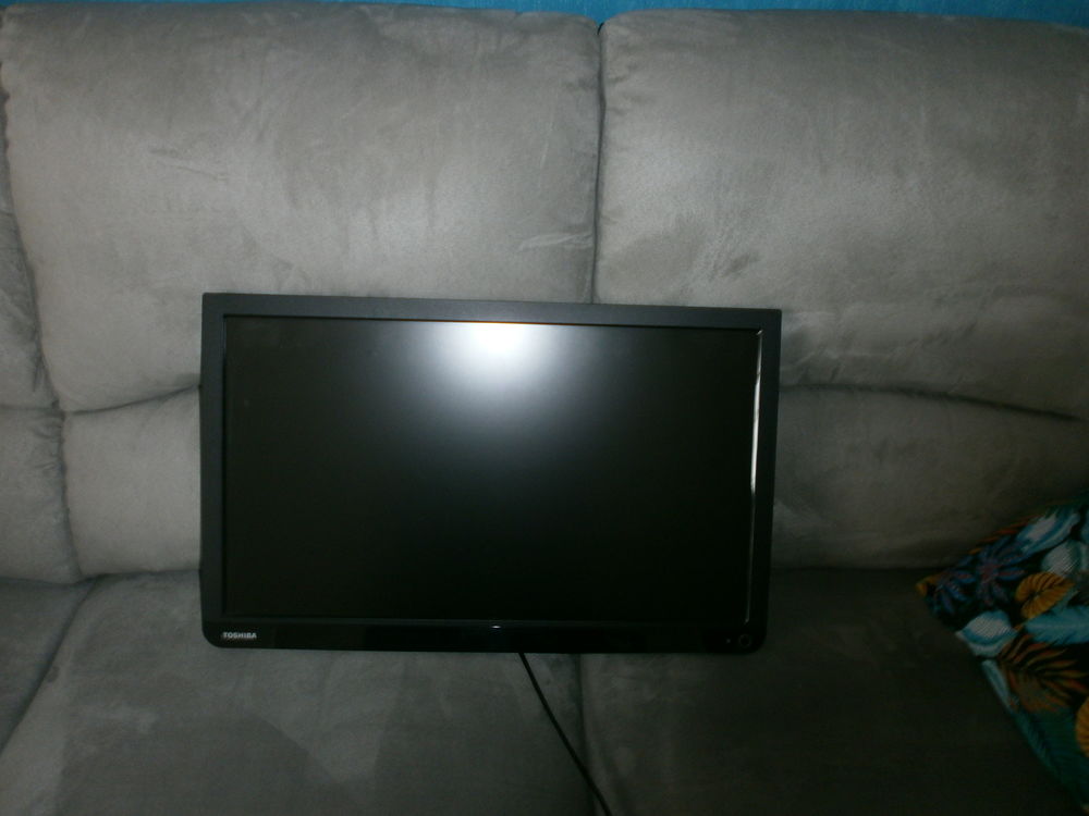 T�l�viseur 25 Pierrelatte (26)