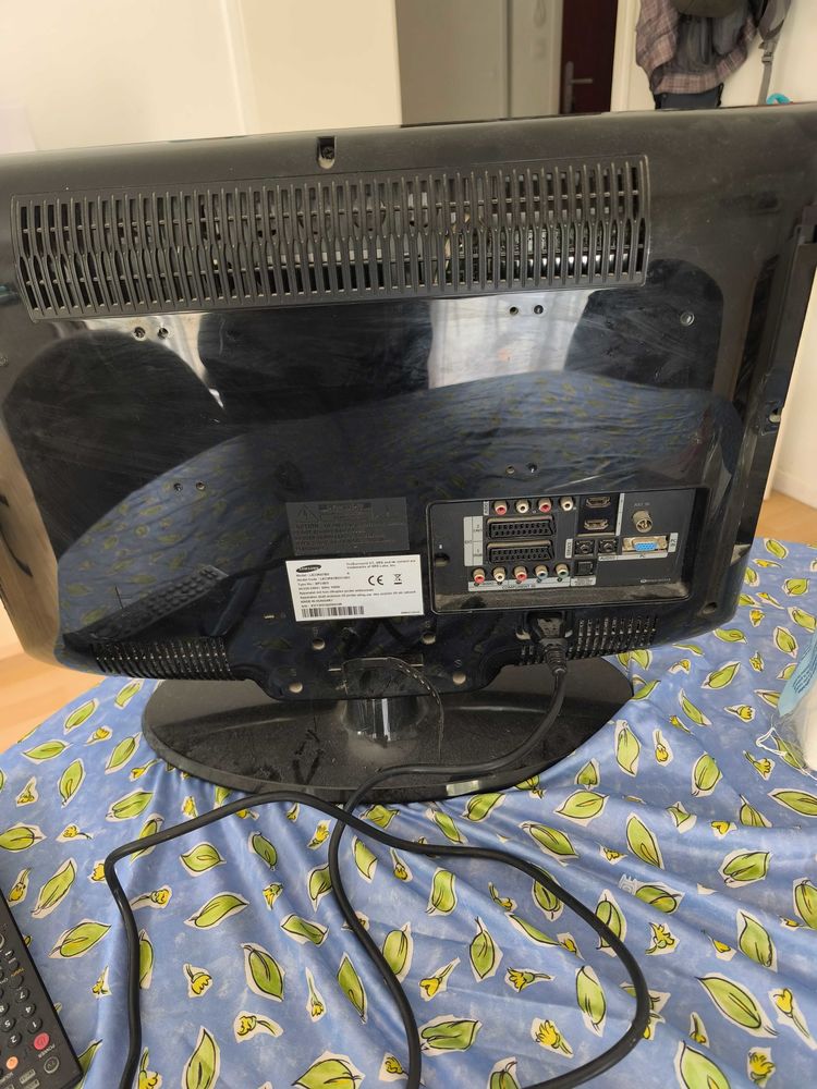 T�l�viseurs Samsung 23 pouce 58 cm en excellent �tat 30 Pontault-Combault (77)