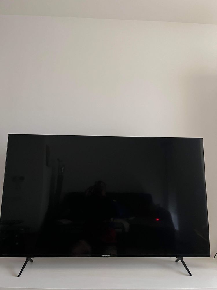 T�l�vision connecter 220 Orly (94)