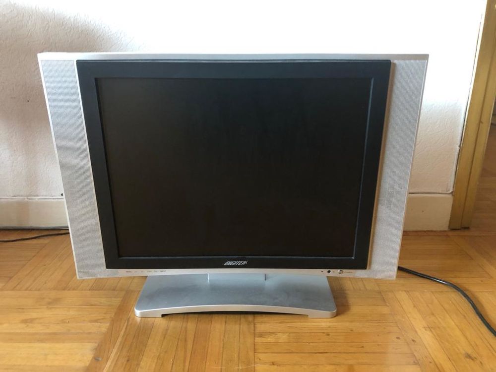 T�L�VISION LCD 50 cm    40 euros
40 Toulouse (31)