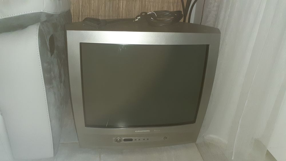 t�l�vision grundig 20 Toulon (83)