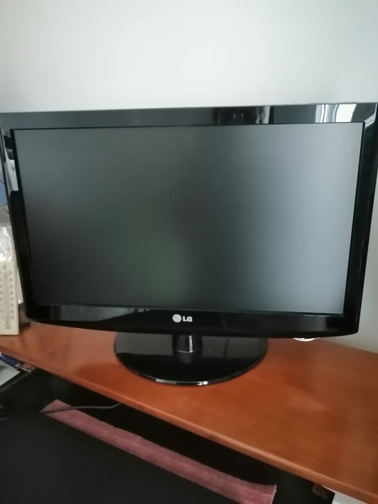 Television marque LG/59 cm 30 Le Golfe Juan (06)