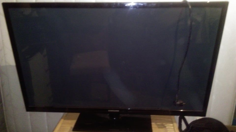 T�L�VISION SAMSUNG - 129cm / R�F PS51 250 Montceau-les-Mines (71)