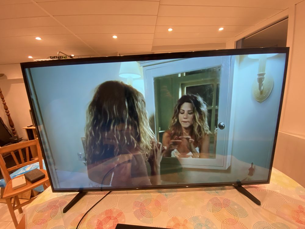 T�l�vision SAMSUNG UE55NU7026KX 139,7 cm 400 Montluel (01)