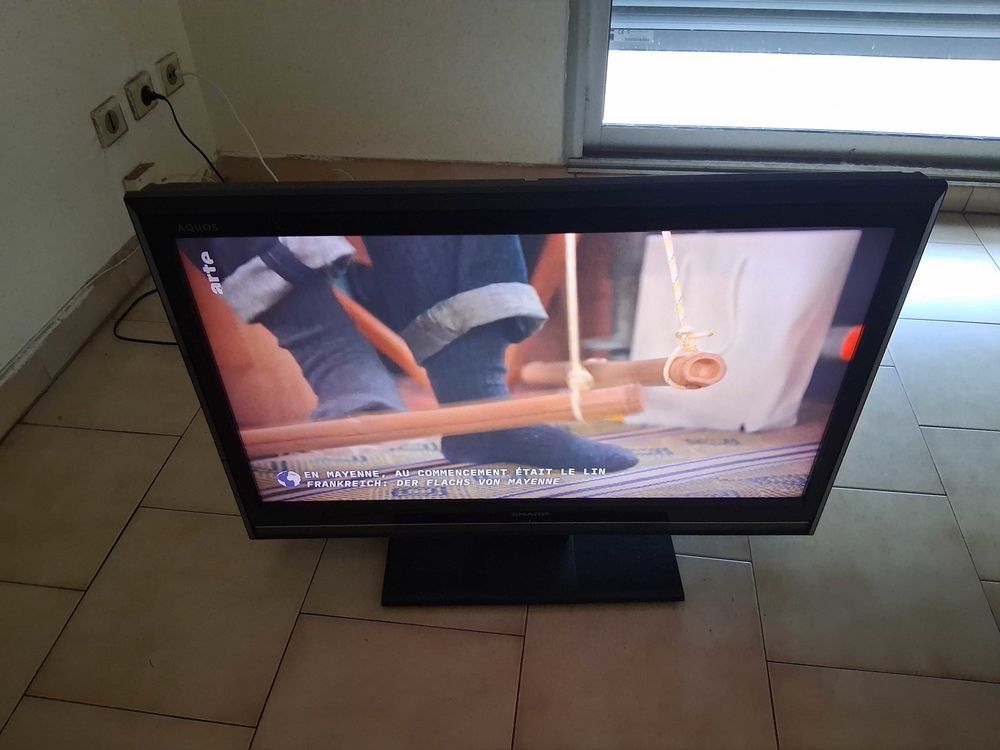 TELEVISION+SHARP+AQUOS 45 Marseille 8 (13)