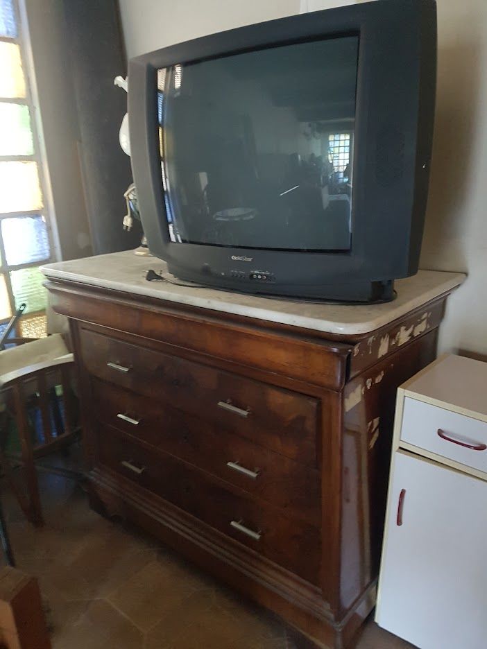 T�l�vision 30 Port-Saint-Louis-du-Rh�ne (13)