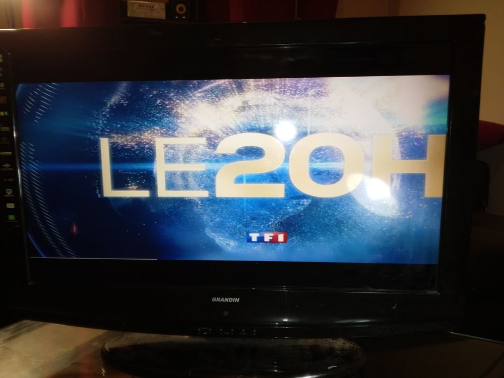 television TNT 60 Paris 17 (75)