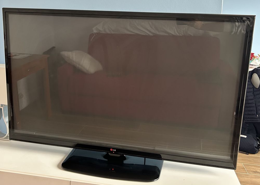 T�l�vision LG 180 Rueil-Malmaison (92)