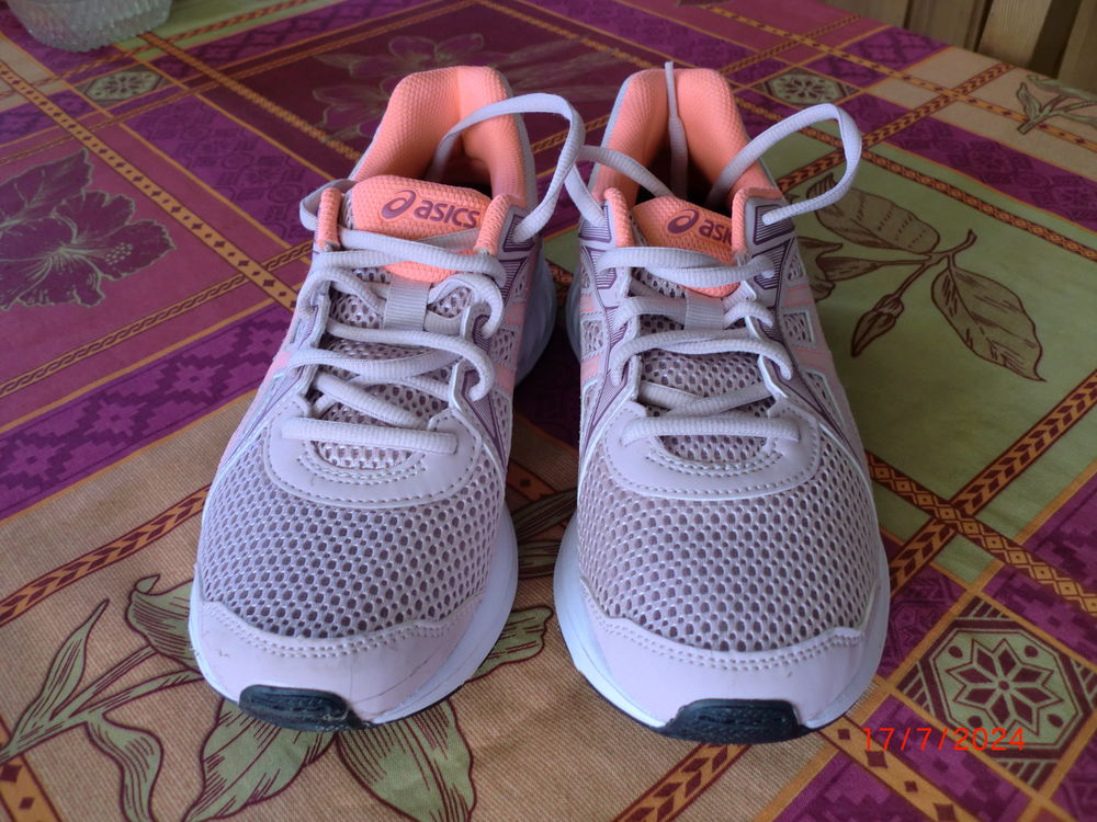 TENNIS FEMME POINTURE 38 30 Merville (59)