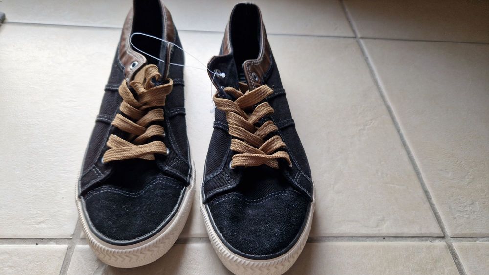 Tennis homme 45 12 Pont-Saint-Esprit (30)