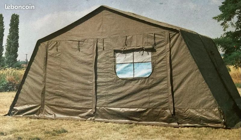 d une tente militaire occasion 350 Aigues-Mortes (30)