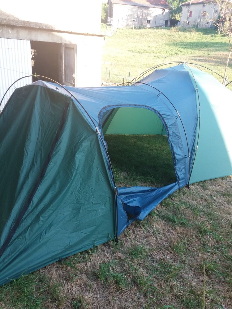 Tente 6 places
80 Moli�res (82)