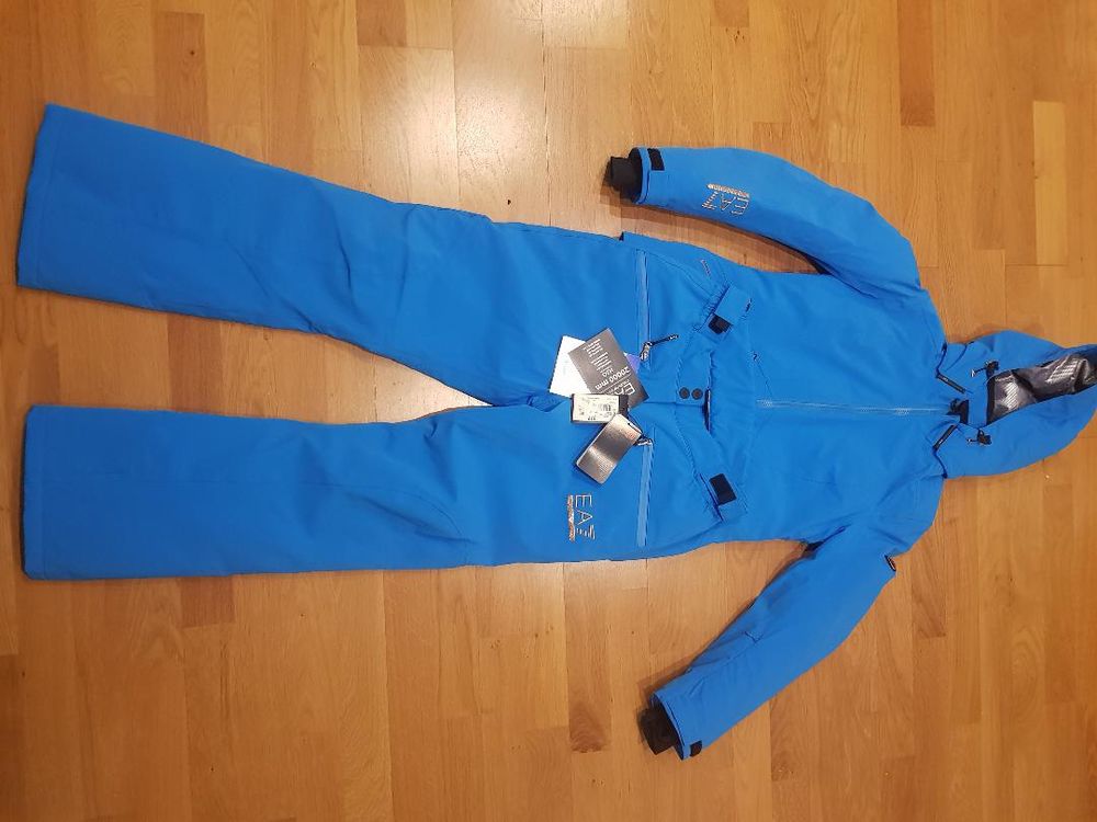  tenu de ski femme Armani de tr�s haute qualit� taille S 0 Athis-Mons (91)