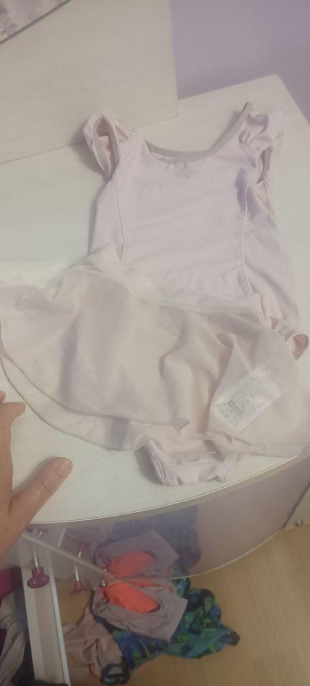 Tenue complet de danse classique 10 Givors (69)